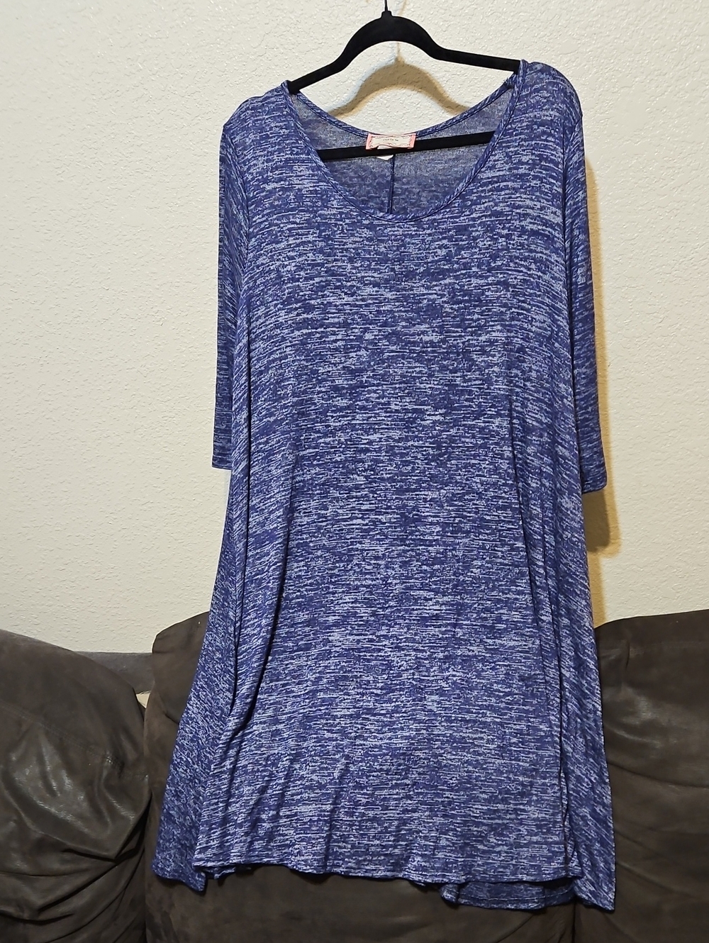 Relaxed Scoop-Neck Midi Dress in Heathered Blue